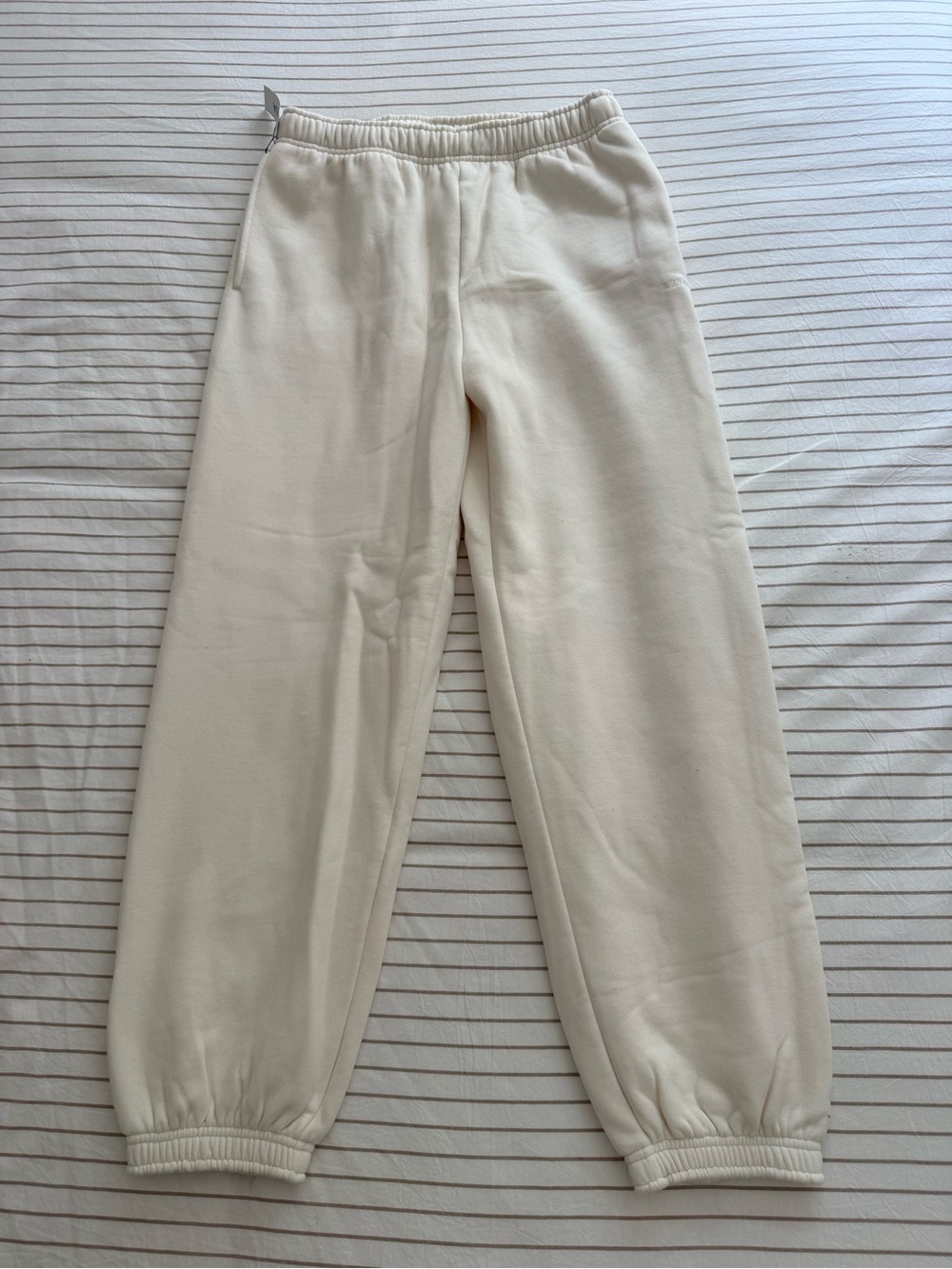 Aritzia Cream Elastic-Waist Joggers